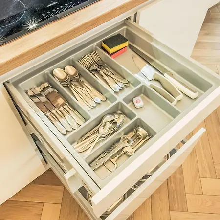 Krakovska By Interhome Appartement Praag