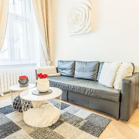 Krakovska By Interhome * Praag
