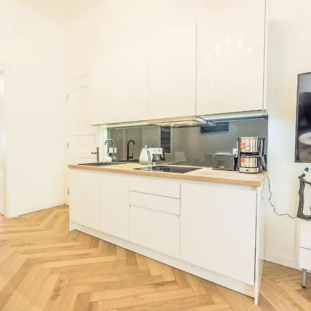 Krakovska By Interhome Praag